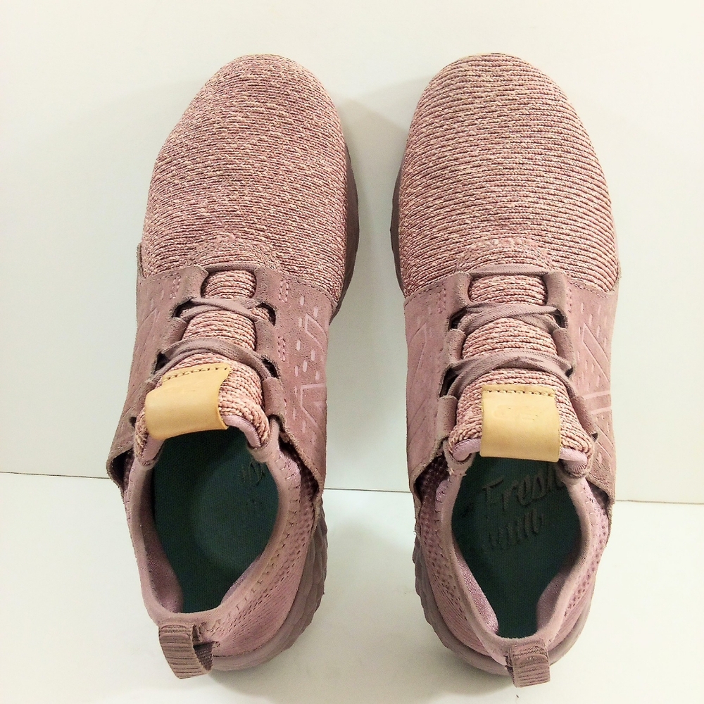 New Balance Fresh Foam Women 9 Pink Running Shoes - Picture 6 of 8